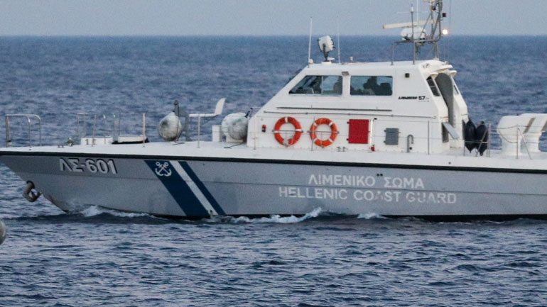 Έρευνες στον Σαρωνικό για επιβάτη πλοίου που έπεσε στη θάλασσα