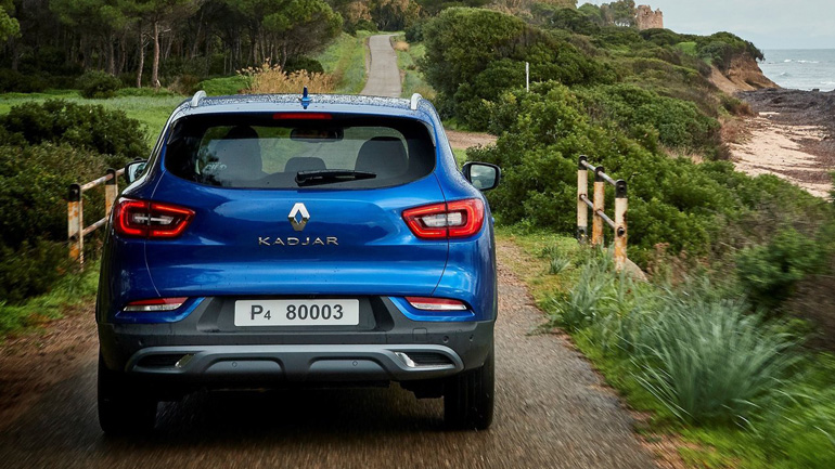 Ιδανικό για ταξίδια, με την ανάρτηση να ταιριάζει στους ελληνικούς δρόμους