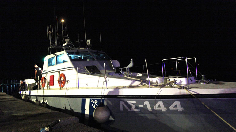 Στον Πειραιά το φορτηγό πλοίο που παρέμενε ακυβέρνητο ανοιχτά της Αίγινας