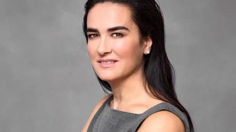 Βίλλυ Ροδοπούλου: Mπήκε στον «Guardian» μιλώντας για την Ελλάδα