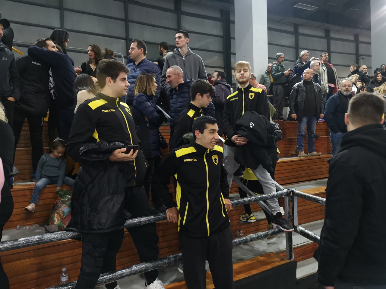 Και οι παίκτες των υποδομών της ΑΕΚ ήταν στο πλευρό της ανδρικής ομάδας