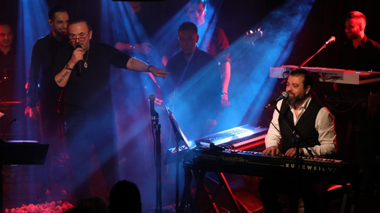 Λαμπερή η πρεμιέρα του συνθέτη Κυριάκου Παπαδόπουλου στη μουσική σκηνή «Οδός Λυσίου»