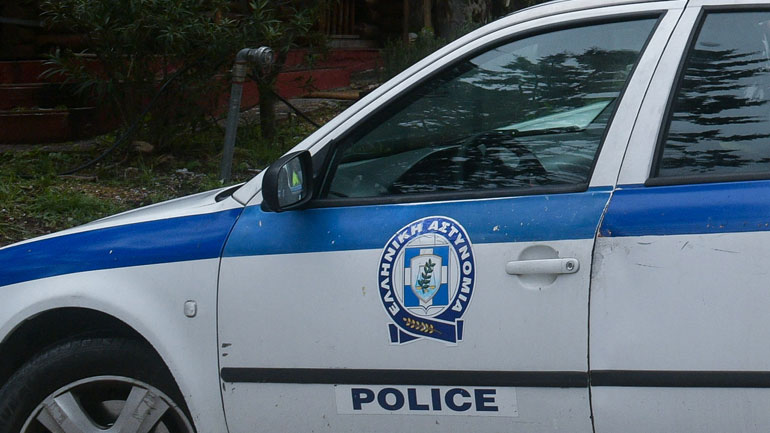 Συνελήφθησαν δύο άνδρες στην Κυλλήνη για μεταφορά ηρωίνης