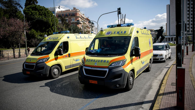 Ηράκλειο: Αναβλήθηκε η δίκη των νεαρών που χτύπησαν διασώστη του ΕΚΑΒ