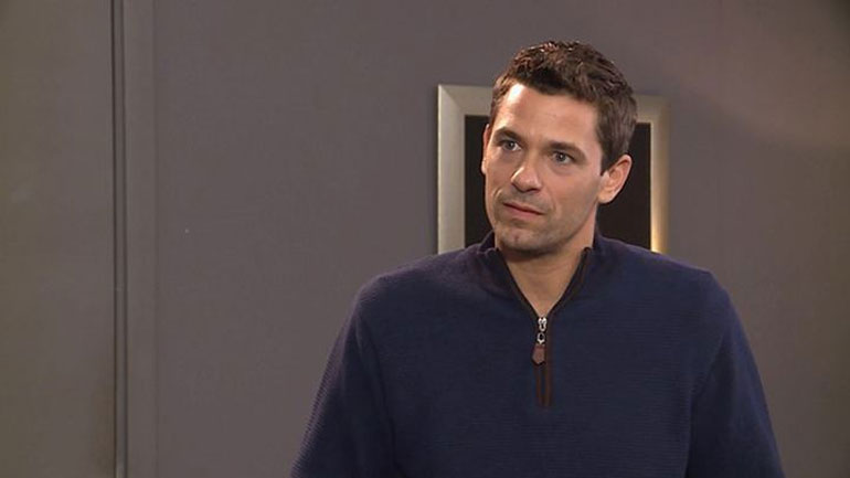 Έλα στη θέση μου: Ο Μάρκος προτείνει στη Σύλβια να γίνει το πρόσωπο της εταιρείας καλλυντικών