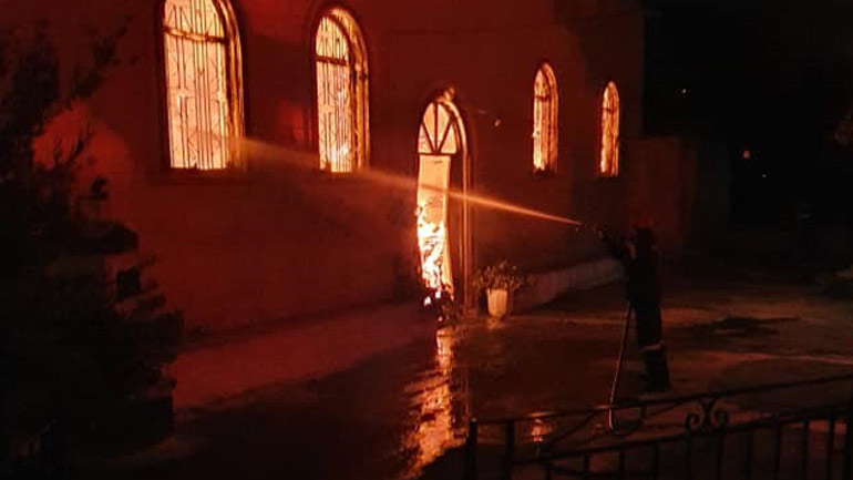 Κάηκε ολοσχερώς εκκλησία στην Κεφαλονιά, χάθηκαν ανεκτίμητοι θησαυροί