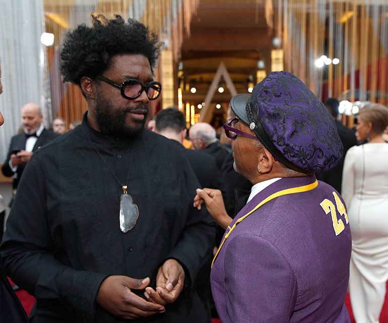 Questlove, αριστερά και ο Spike Lee