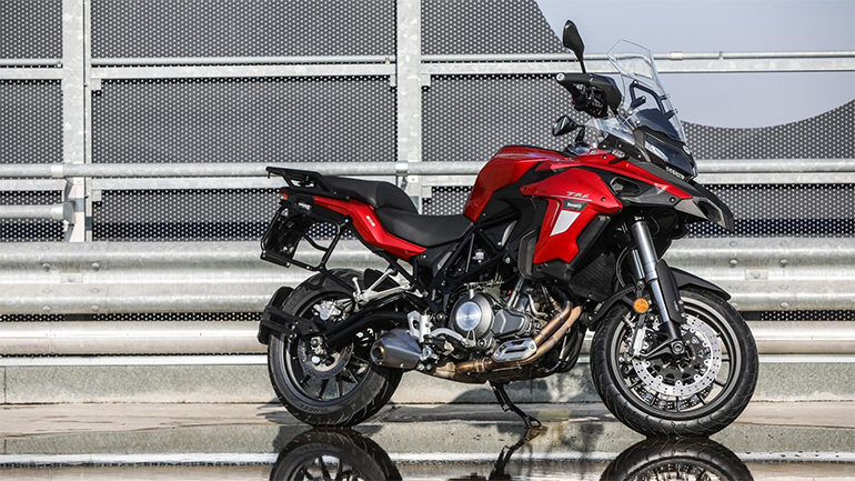 Benelli TRK 800: Κινέζος διεκδικητής