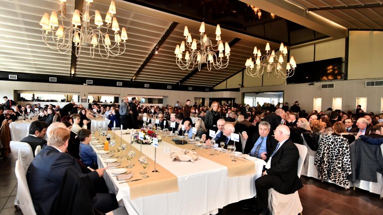 Ο Όμιλος ΒΙΑΝΕΞ έκοψε την πρωτοχρονιάτικη πίτα για το 2020