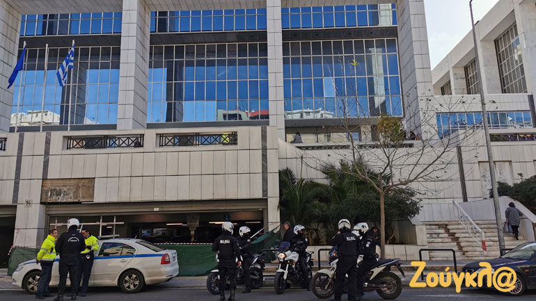 Προειδοποιητικό τηλεφώνημα στο zougla.gr για εκρηκτικό μηχανισμό στη Λουκάρεως