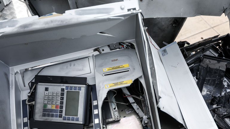 Ανατίναξαν ΑΤΜ σε περιοχή της Θεσσαλονίκης Ανατίναξαν ΑΤΜ σε περιοχή της Θεσσαλονίκης