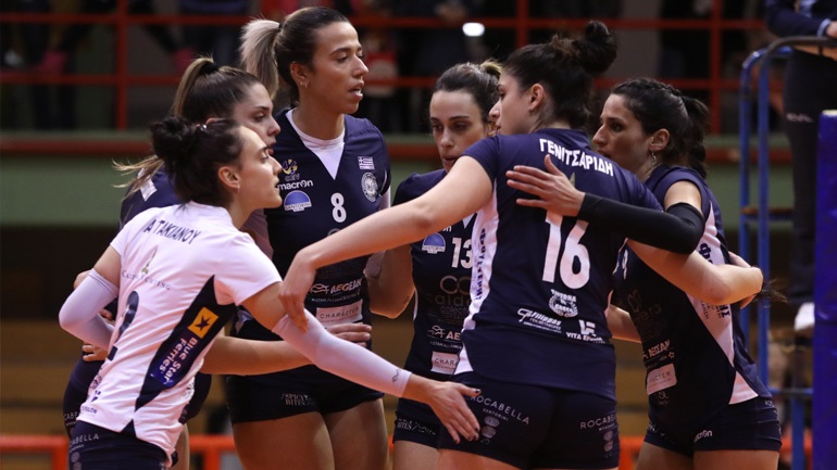 Βόλεϊ γυναικών: Στα προημιτελικά του Κυπέλλου Ολυμπιακός, Θήρα και Πανναξιακός