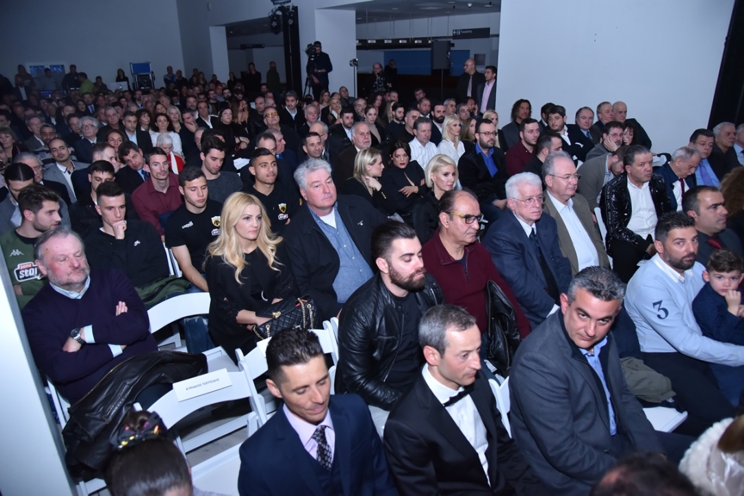 Κατάμεστη αίθουσα για την απονομή των Horse Racing Awards 2020