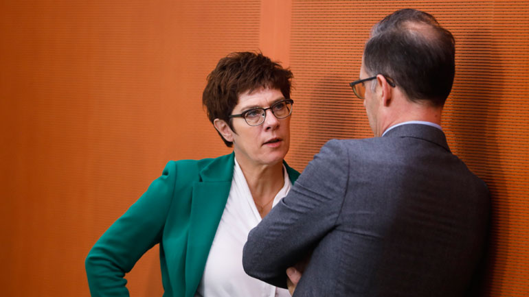 Γερμανία: Ξεκινούν οι διαδικασίες για τη νέα ηγεσία στο CDU