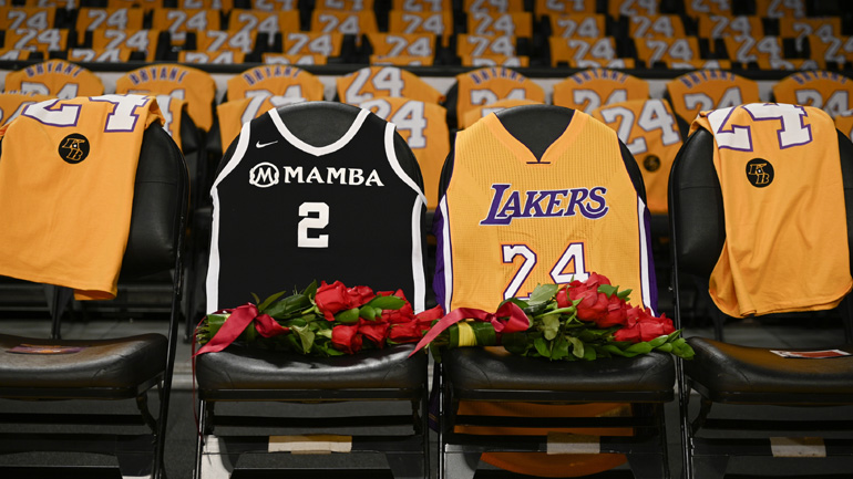 Σε στενό οικογενειακό κύκλο έγινε η κηδεία του Κόμπι και της Τζιάνα