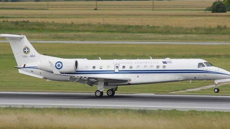 Αερογέφυρα ζωής για βρέφος με Embraer της Πολεμικής Αεροπορίας