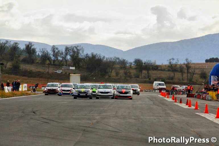 Ο θεσμός του Εναίου πρωταθλήματος διεξάγεται με Skoda Fabia και και με την στήριξη του ΣΟΑΑ