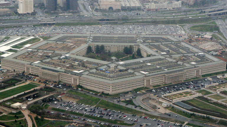 ΗΠΑ: Δικαστήριο δικαίωσε την Amazon και «πάγωσε» έργο που είχε δοθεί από το Πεντάγωνο στη Microsoft