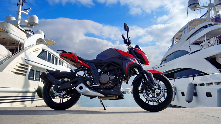 Voge 300R: Μια πρώτη επαφή γεμάτη υποσχέσεις