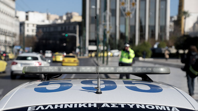 Έγκλημα στη Νεάπολη: Παραδόθηκε ο φερόμενος ως δράστης Έγκλημα στη Νεάπολη: Παραδόθηκε ο φερόμενος ως δράστης