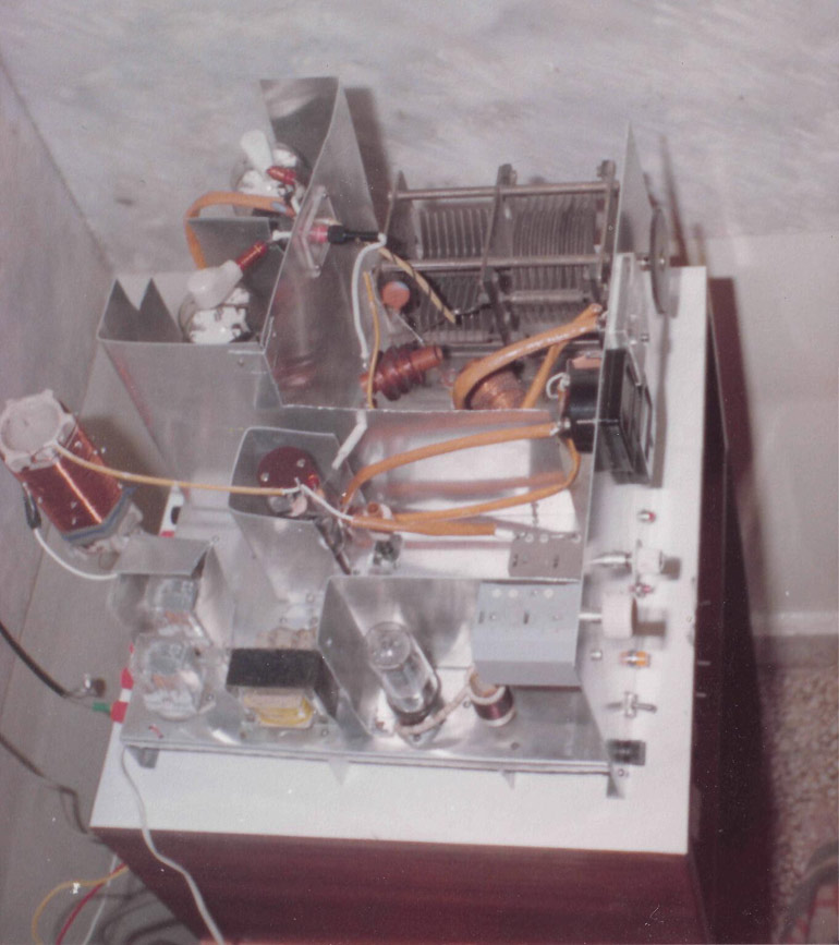 Η οδήγηση του σταθμού του ραδιοερασιτέχνη 1 Watt