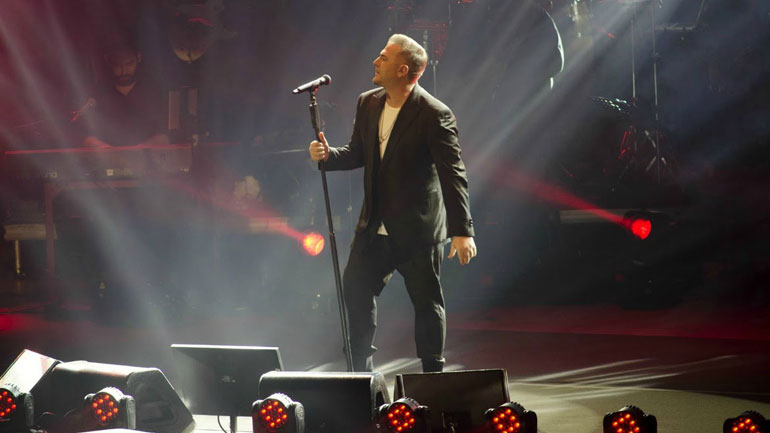 Όλα όσα έγιναν στη sold out συναυλία του Αντώνη Ρέμου στην Αθήνα