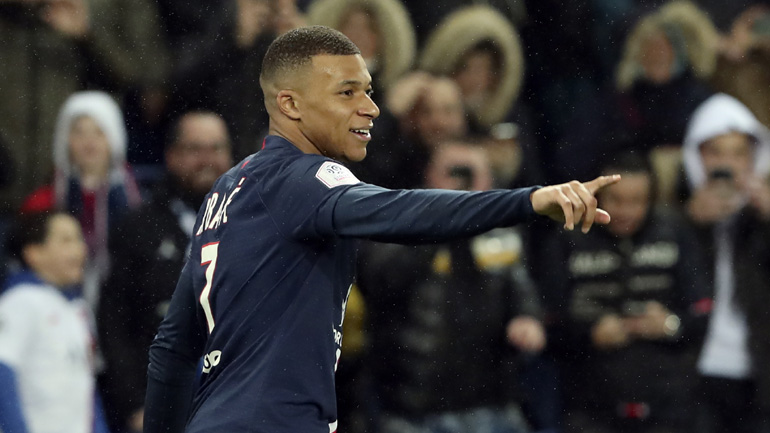 Παρί Σεν Ζερμέν: «Χρυσάφι» στα πόδια του Εμπαπέ