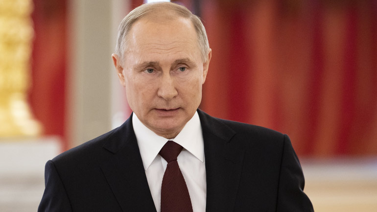 Πούτιν: Όσο είμαι πρόεδρος δεν θα υπάρξουν «γονιός Νο 1» και «γονιός Νο 2»