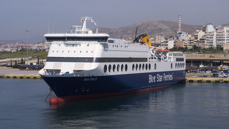 Ρόδος: Πλοίο δεν μπορεί να πιάσει λιμάνι λόγω κακοκαιρίας – Από το πρωί στα ανοιχτά με εκατοντάδες επιβάτες