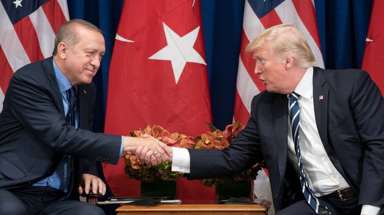 Τηλεφωνική επικοινωνία Ερντογάν – Τραμπ με θέμα τη Λιβύη, τη Συρία και τη Μέση Ανατολή