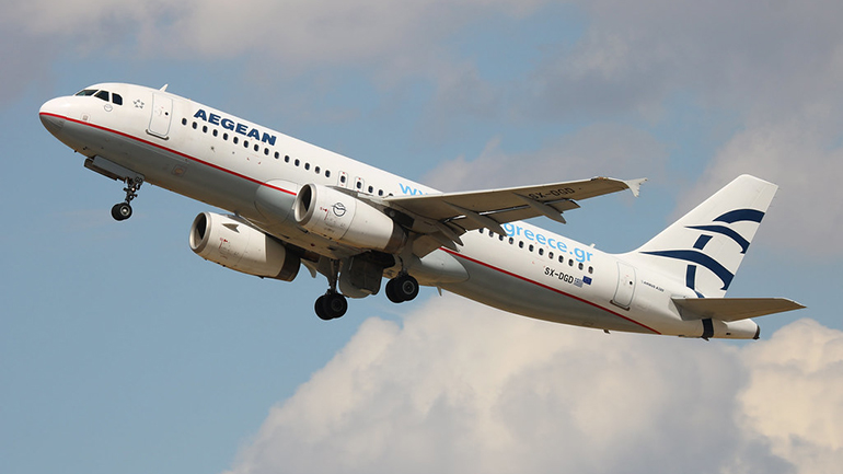 Αεροπορικό «θρίλερ» για Σταϊκούρα, Λοβέρδο και Χαρδαλιά