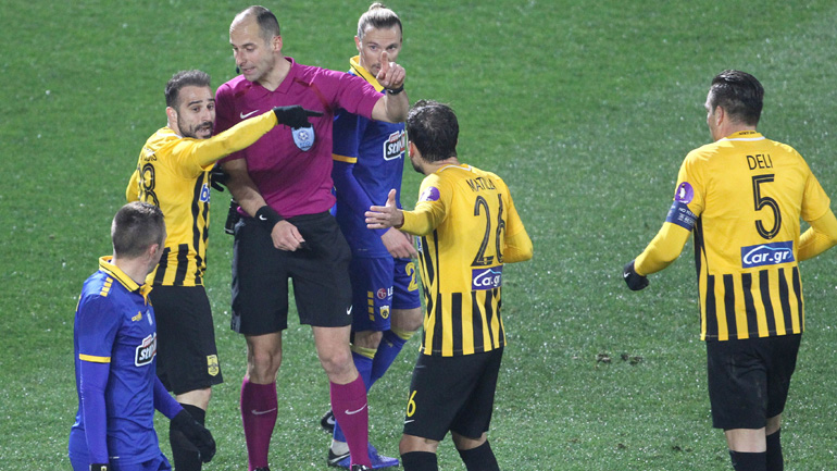 Άρης: «Τέτοια χειρουργική διαιτησία πολλά χρόνια είχαμε να δούμε»