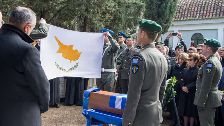 Τελετή Ενταφιασμού των Λειψάνων του Αντιστρατήγου Γεωργίου Κατσάνη στο Στρατιωτικό Νεκροταφείο Σιδηροκάστρου Τελετή Ενταφιασμού των Λειψάνων του Αντιστρατήγου Γεωργίου Κατσάνη στο Στρατιωτικό Νεκροταφείο Σιδηροκάστρου