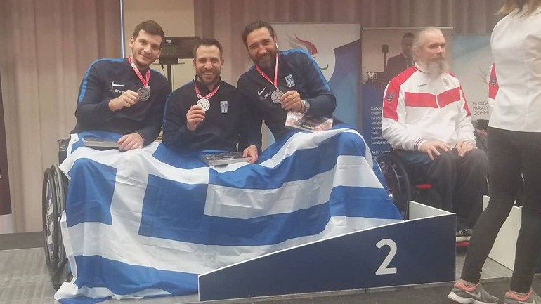 Ασημένιο μετάλλιο για το ομαδικό της σπάθης στο Παγκόσμιο κύπελλο της Ουγγαρίας