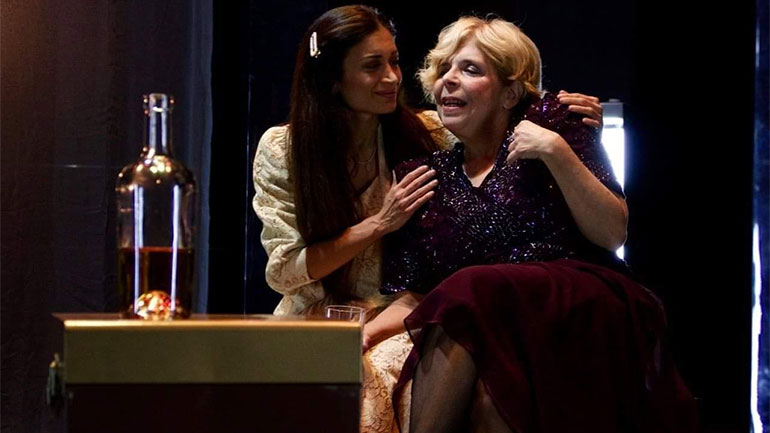 «Οι Μικρές Αλεπούδες» στο Studio Μαυρομιχάλη