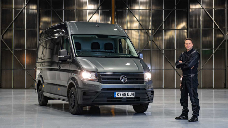 Άνθρωπος εναντίον μηχανής στο παρκάρισμα!