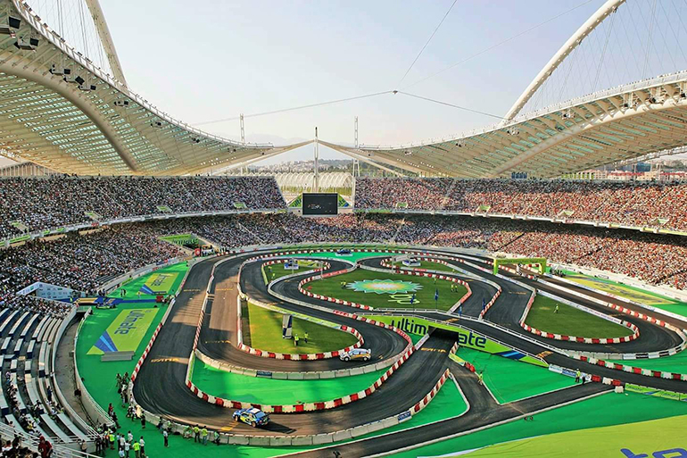 Μπορεί να μην έχει καμία σχέση με όσα... συζητάμε αυτές τις ημέρες αλλά το γεμάτο ΟΑΚΑ κατά τη διάρκεια της Super Stage του Ακρόπολις πριν από πολλά χρόνια μας εμπνέει για να βλέπουμε πάντα το ποτήρι μισογεμάτο και όχι μισοάδειο…