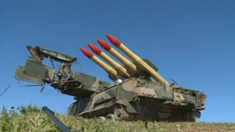 Γαλλοκυπριακή άσκηση: Τεστ αντιαεροπορικής άμυνας με «Σαρλ Ντε Γκωλ» και «Ραφάλ»