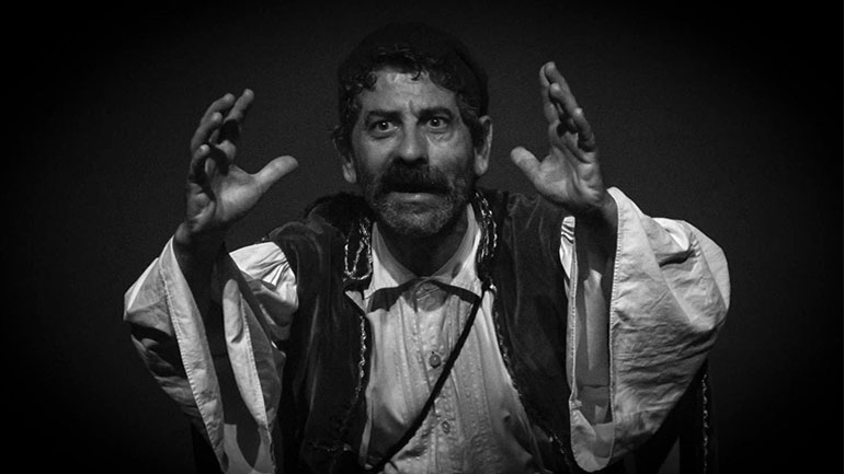 «Θεόφιλος» του Θανάση Σκρουμπέλου με τον Θοδωρή Προκοπίου στο θέατρο Λύχνος