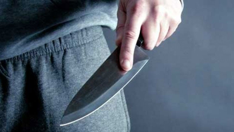 Βγήκαν τα μαχαίρια στην Κρήτη: Στο νοσοκομείο ένας άνδρας