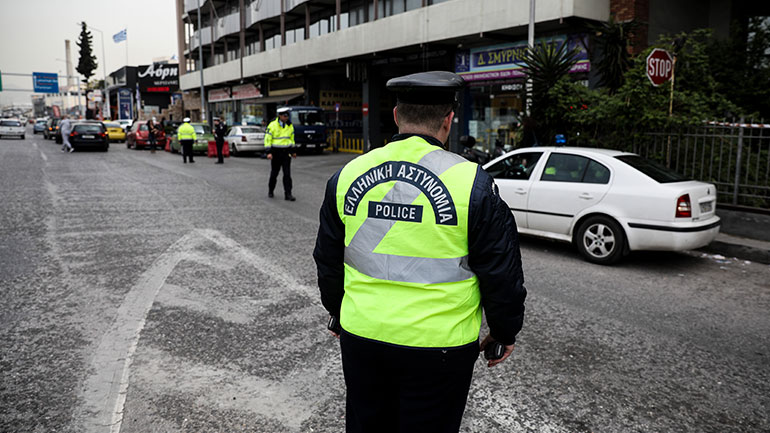 Ιδιαίτερα αυξημένη η κίνηση σε βασικούς οδικούς άξονες της Αττικής