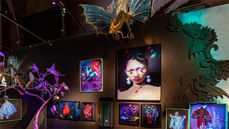 «Tim Walker: Wonderful Things» – Μια έκθεση για τον διάσημο φωτογράφο μόδας