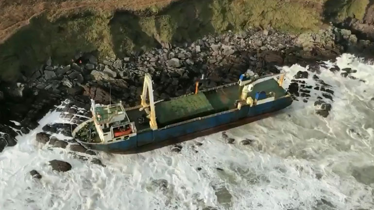 Ιρλανδία: Εμφανίστηκε στις Αρχές ο ιδιοκτήτης του «πλοίου – φάντασμα»