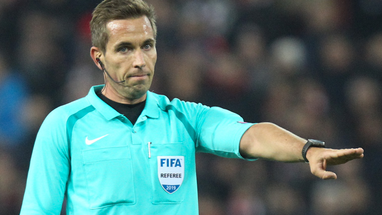 Super League: Ο Γερμανός Τομπίας Στίλερ «σφυρίζει» στο ντέρμπι ΠΑΟΚ-Ολυμπιακός