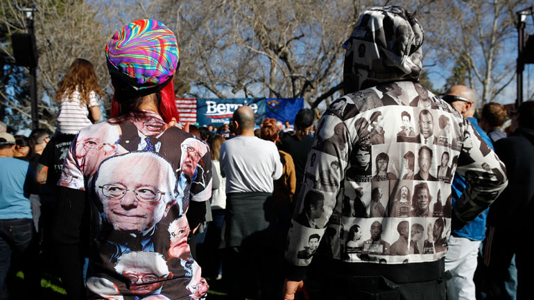 Ο τραγουδιστής της ροκ Νιλ Γιανγκ τάσσεται υπέρ του Δημοκρατικού υποψηφίου Μπέρνι Σάντερς