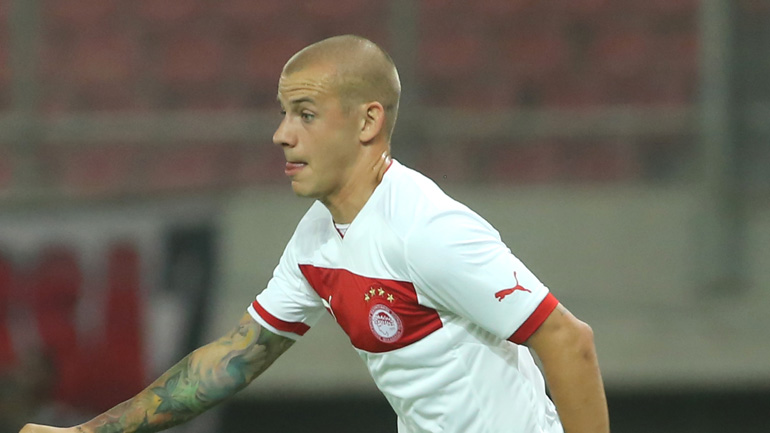 Στη Σλόβαν Μπρατισλάβας ο Βάις