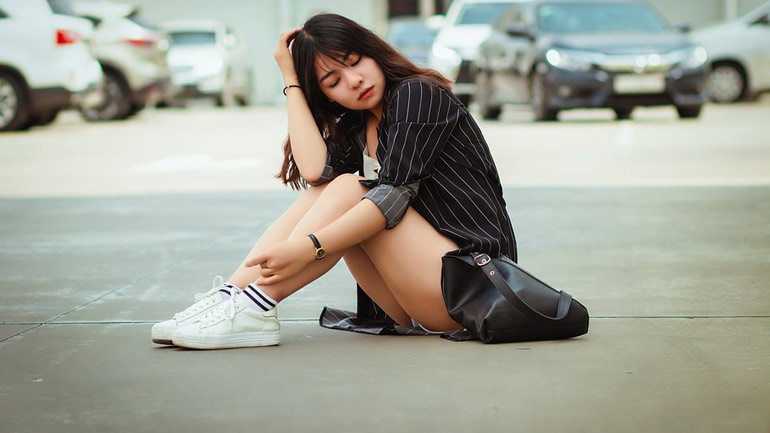 Καμπότζη: Οι γυναίκες δεν επιτρέπεται να διαφημίζουν προϊόντα στο Facebook με «προκλητικό ντύσιμο»