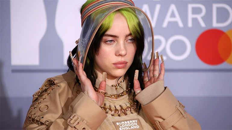 Μπίλι Άιλις: «Το διαδίκτυο μου κατέστρεψε τη ζωή»