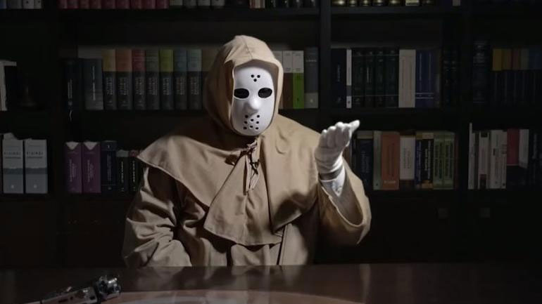 Η μάχη της κουκούλας