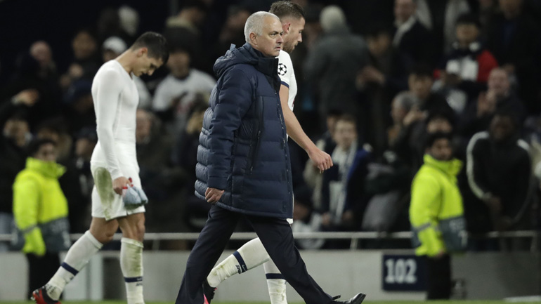 Μουρίνιο: «Είμαστε ακόμη ζωντανοί… Θα πολεμήσουμε»